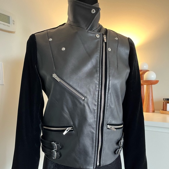 Veda Puzzle Motto Jacket - Picture 11 of 15